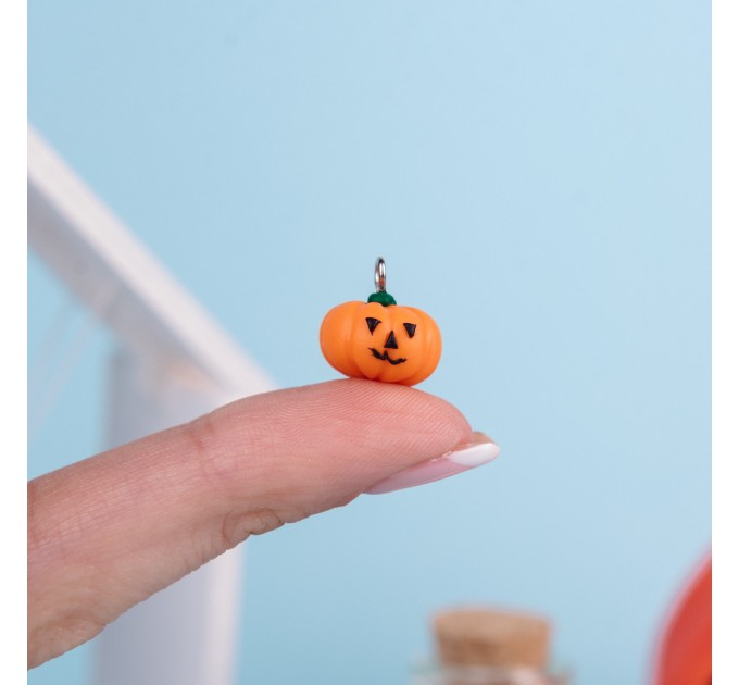 Happy Halloween Best Friend Gift, Miniature pumpkin, Creepy cute, Personalized gift for her, Halloween gift for him, Friendship gift