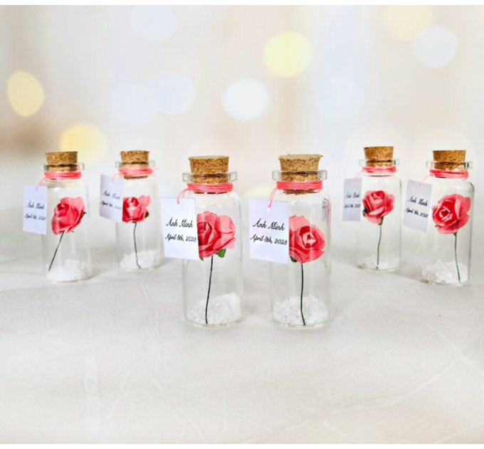 Quinceañera Favor with Message, Customized Favors for Guests, Personalized Guests Gifts, Miniature Rose in a Bottle, Sweet 16 Party keepsake