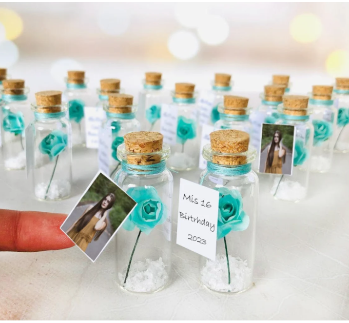 Miss 15 Quince Favors for guests, Set of 10 Roses In A Bottle with Photo, Sweet 16 Party Favors with Message, Personalized Thank you favors