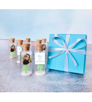 15 birthday favors with Photo, Tropical Favors for Guests, Green Palm in a bottle as gift for guest, Mis Quince favors Message in a Bottle