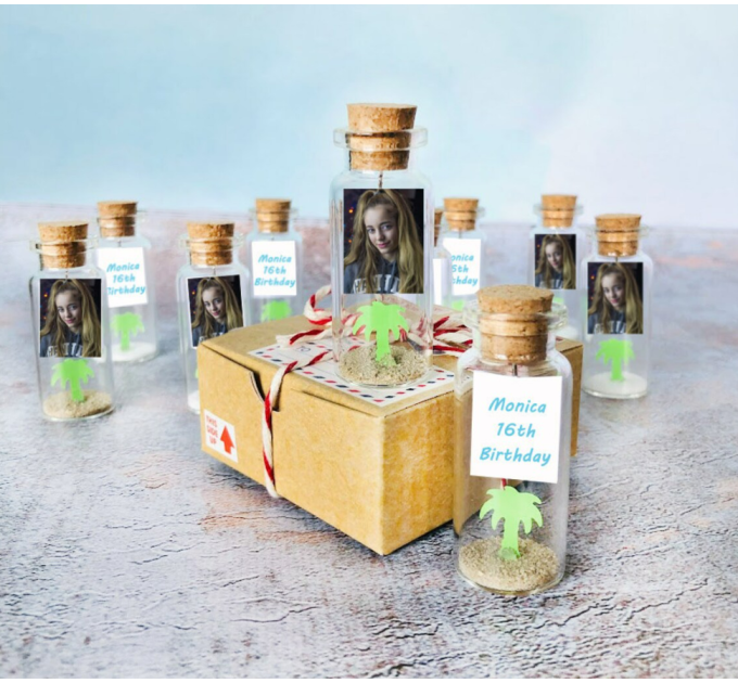 15 birthday favors with Photo, Tropical Favors for Guests, Green Palm in a bottle as gift for guest, Mis Quince favors Message in a Bottle