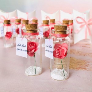 Quinceañera Favors for Guests, Sweet 16 Party Souvenirs, Rose in a bottle for Quince party, Save the Date Favor, Thanks You Gift for guests