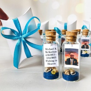 Funeral Photo Favors for guest In Bulk, Personalized Loss of dad memorial guests gifts, Celebration of life favor, Mini bottle as Grief Gift